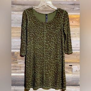 Jessica Simpson Animal Print 3/4 sleeve dress size XS